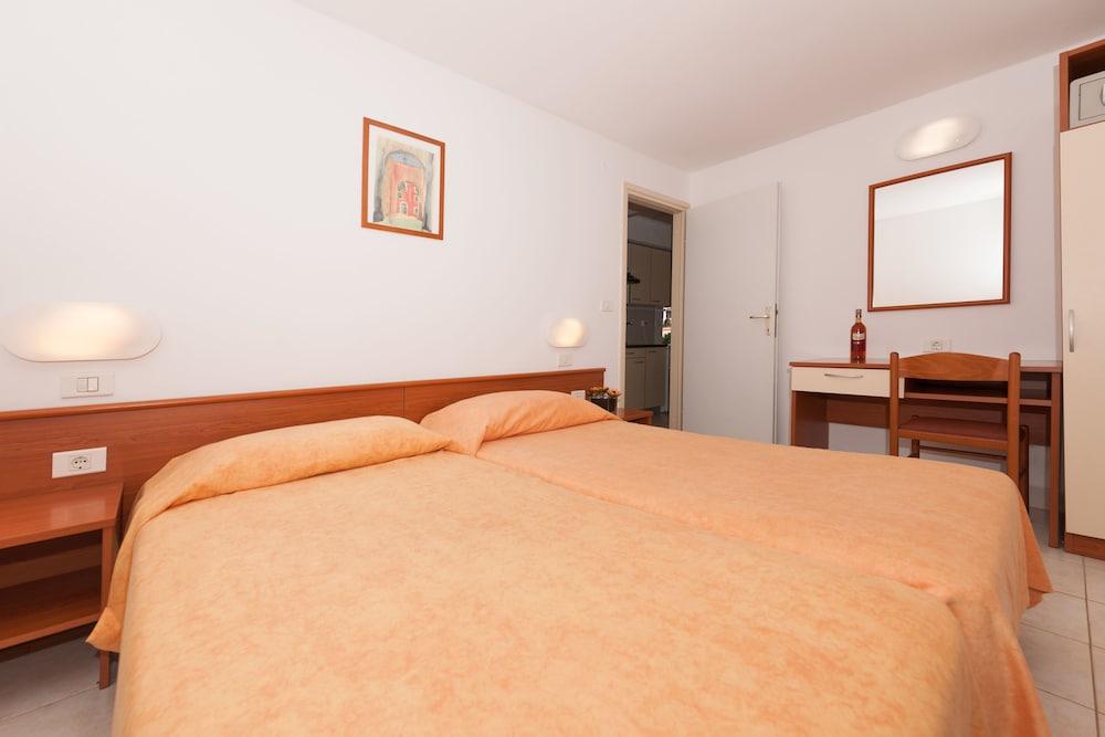 Villas Rubin Apartments 로비니 외부 사진